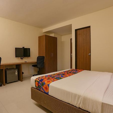 Fabhotel Royal International Mumbai Exterior photo