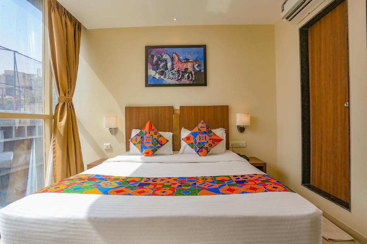 Fabhotel Royal International Mumbai Exterior photo