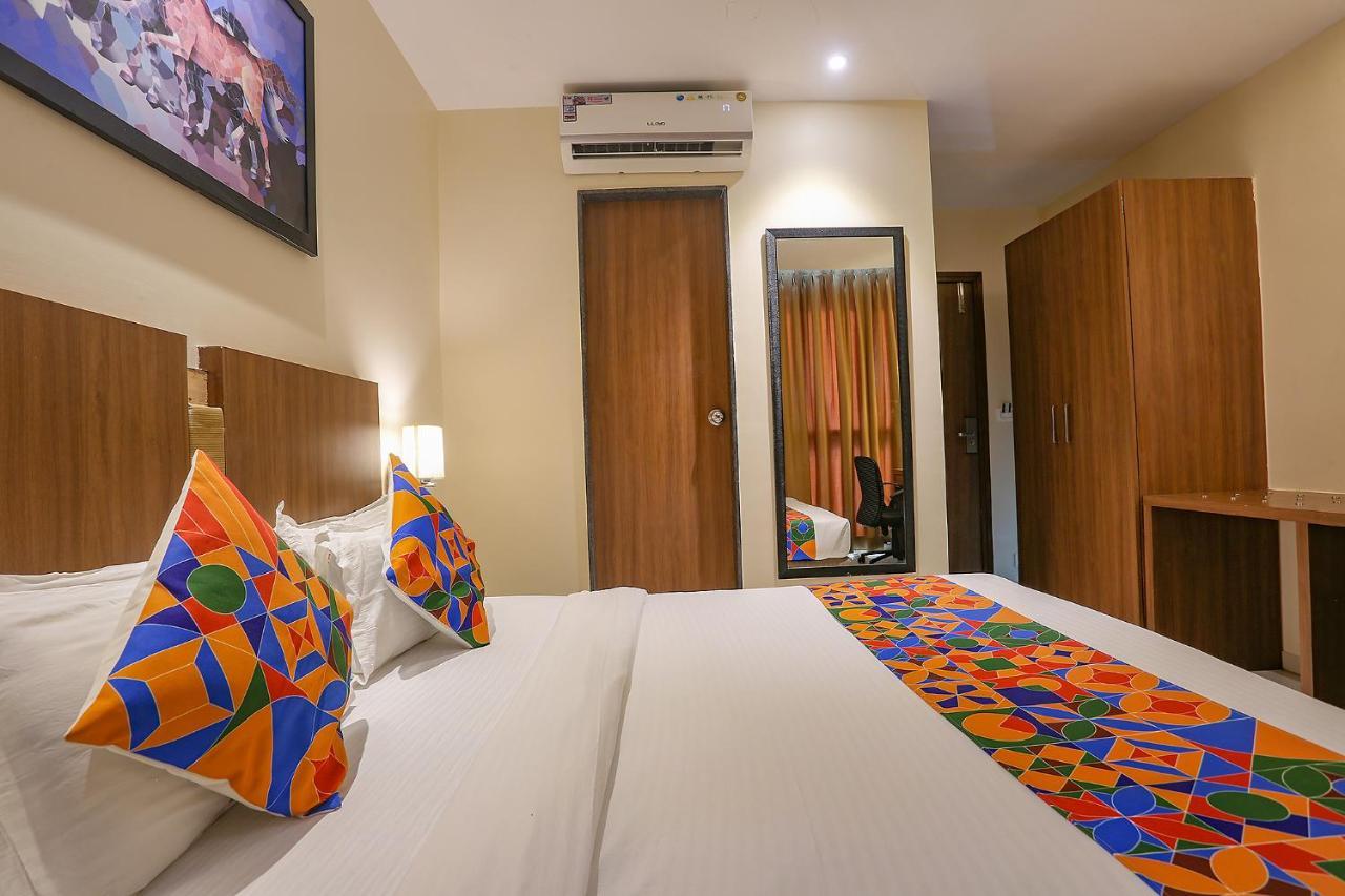 Fabhotel Royal International Mumbai Exterior photo