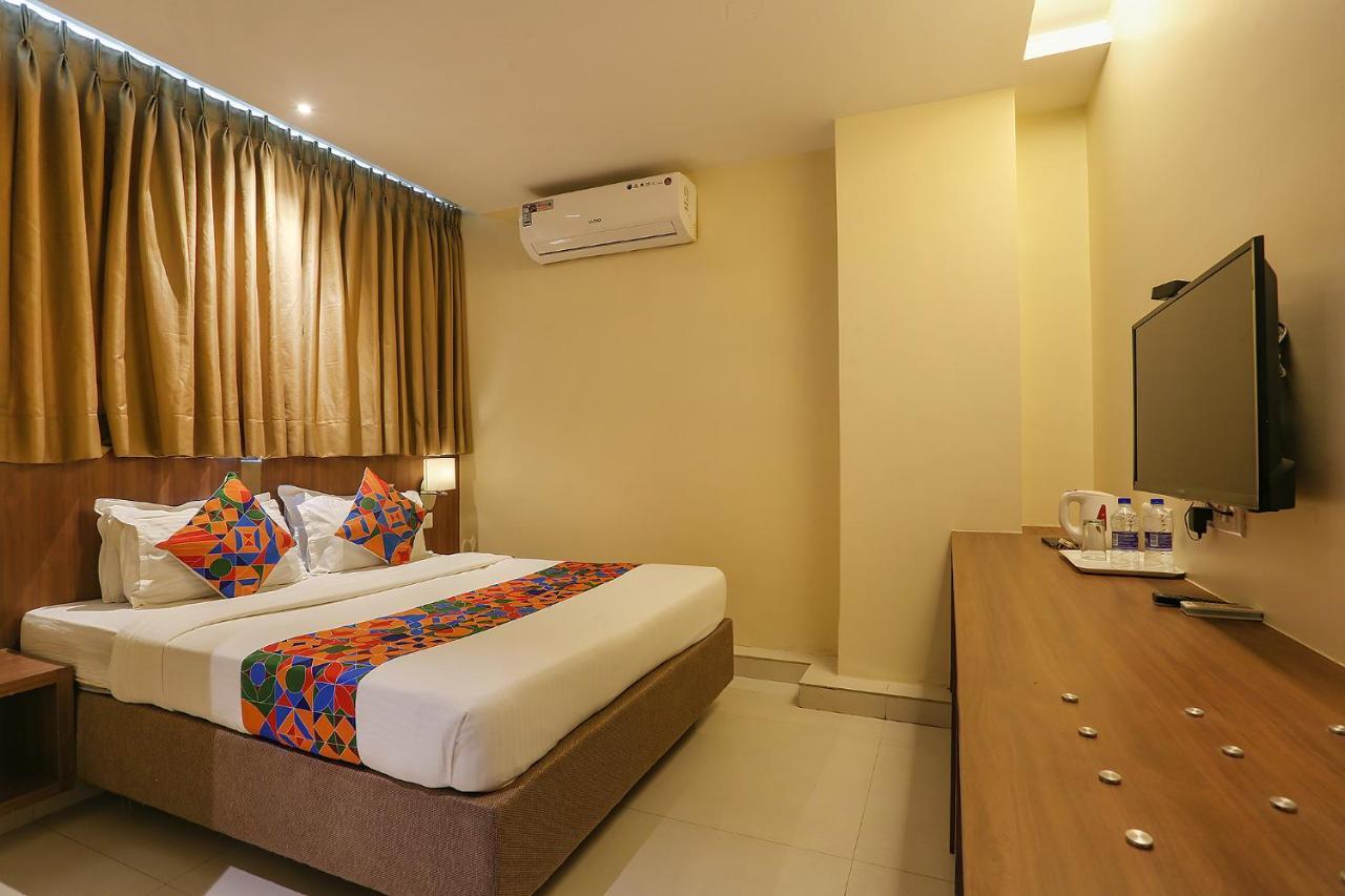 Fabhotel Royal International Mumbai Exterior photo